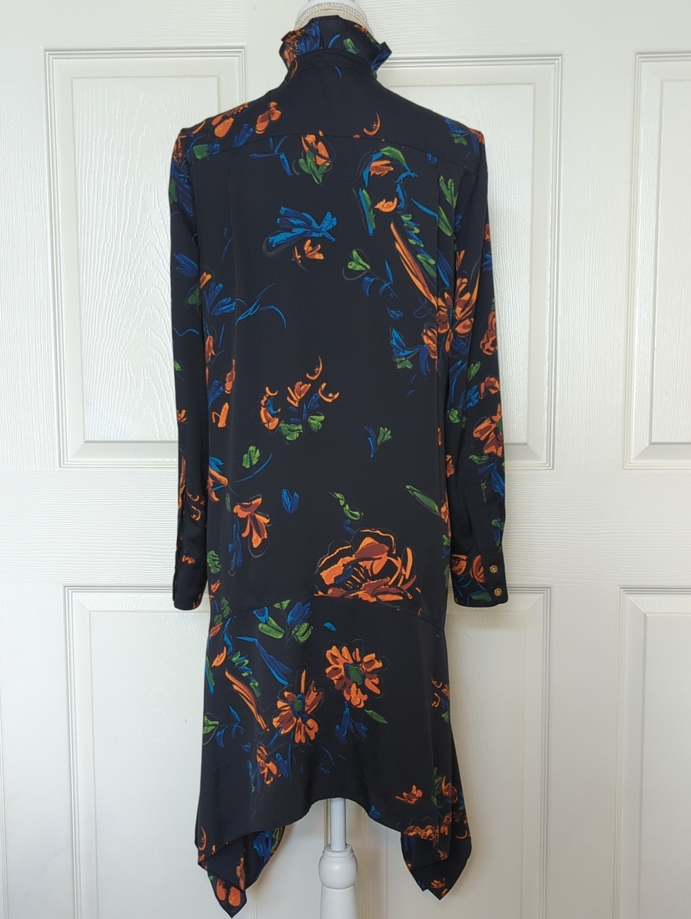 Tory Burch Cora Ruffled Floral Crepe Dress - Picture 8 of 12